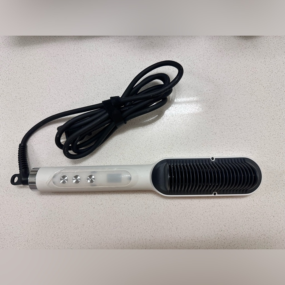 KSkin White Hair Straightener Brush